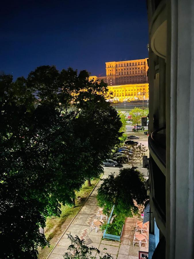 Chic Apartment Piata Constitutiei - View From The Balcony To The Palace Of Parliament Bukurešť Exteriér fotografie